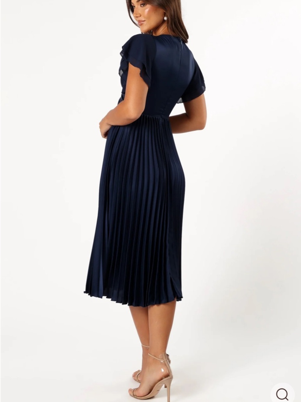 Petal & Pup Nova Flutter Sleeve Midi Dress
Navy medium - Picture 8 of 10